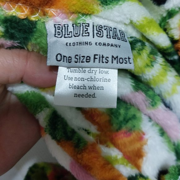 Blue Star Fleece Shower Wrap Tank Bathrobe Soft Comfortable One Size Fits Most - Picture 9 of 11